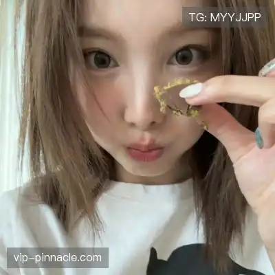 蓬盈冉